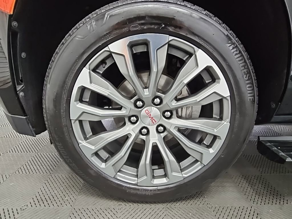 Used 2021 GMC Yukon Denali w/ Denali Premium Package image 52