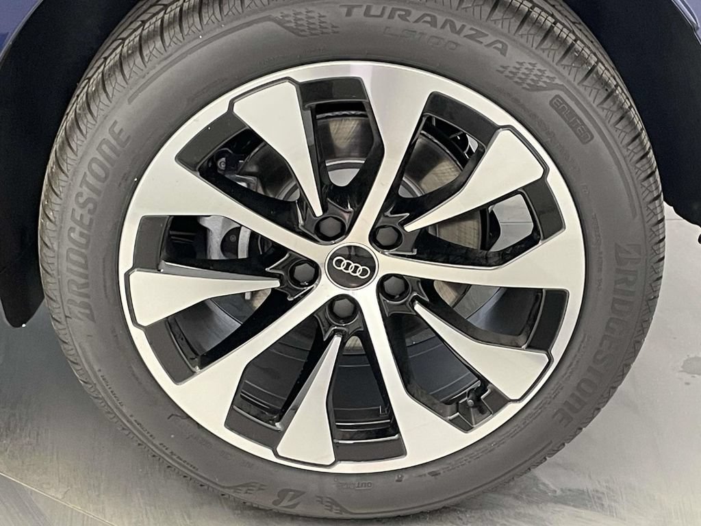 New 2026 Audi Q3 quattro 2.0T AWD/4WD image 12