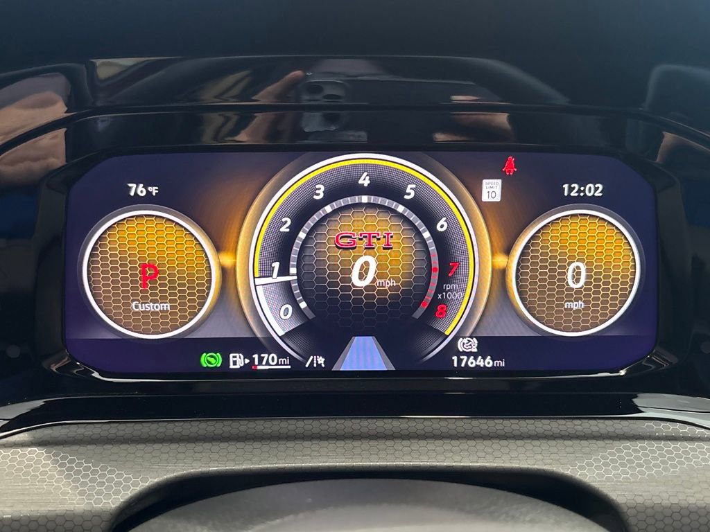 Used 2024 Volkswagen GTI Autobahn image 21