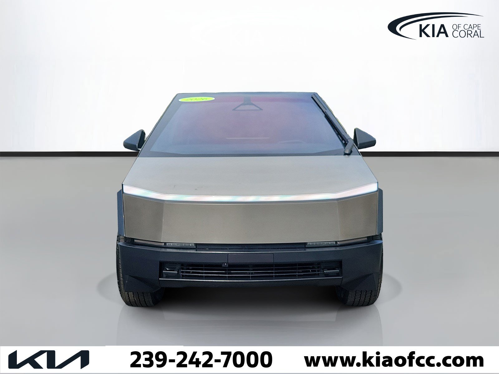 Used 2026 Tesla Cybertruck AWD Crew Cab image 2