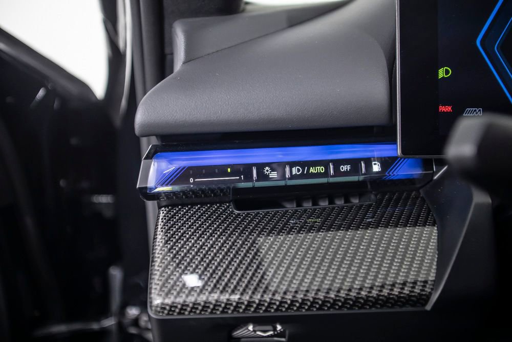 Used 2026 BMW M5 w/ Executive Package image 41