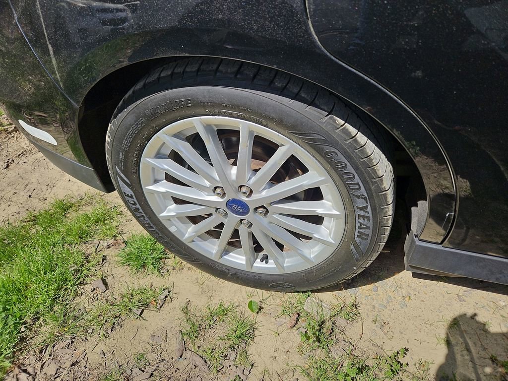 Used 2015 Ford C-MAX Energi SEL image 7