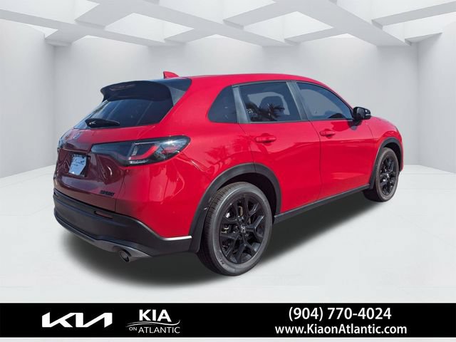 Used 2025 Honda HR-V Sport image 3