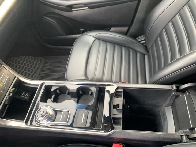 Used 2020 Ford Edge SEL w/ Convenience Package FWD image 35