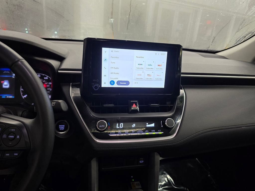 Used 2023 Toyota Corolla Cross LE w/ Moonroof Package image 20