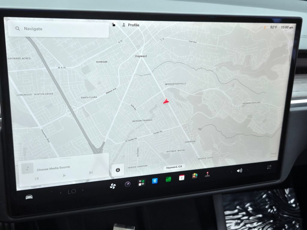 Used 2025 Tesla Model S AWD/4WD image 20