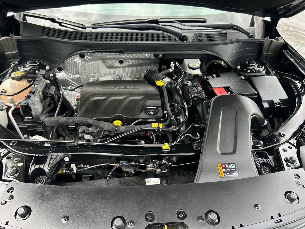 Used 2024 Chevrolet Trax RS FWD image 27
