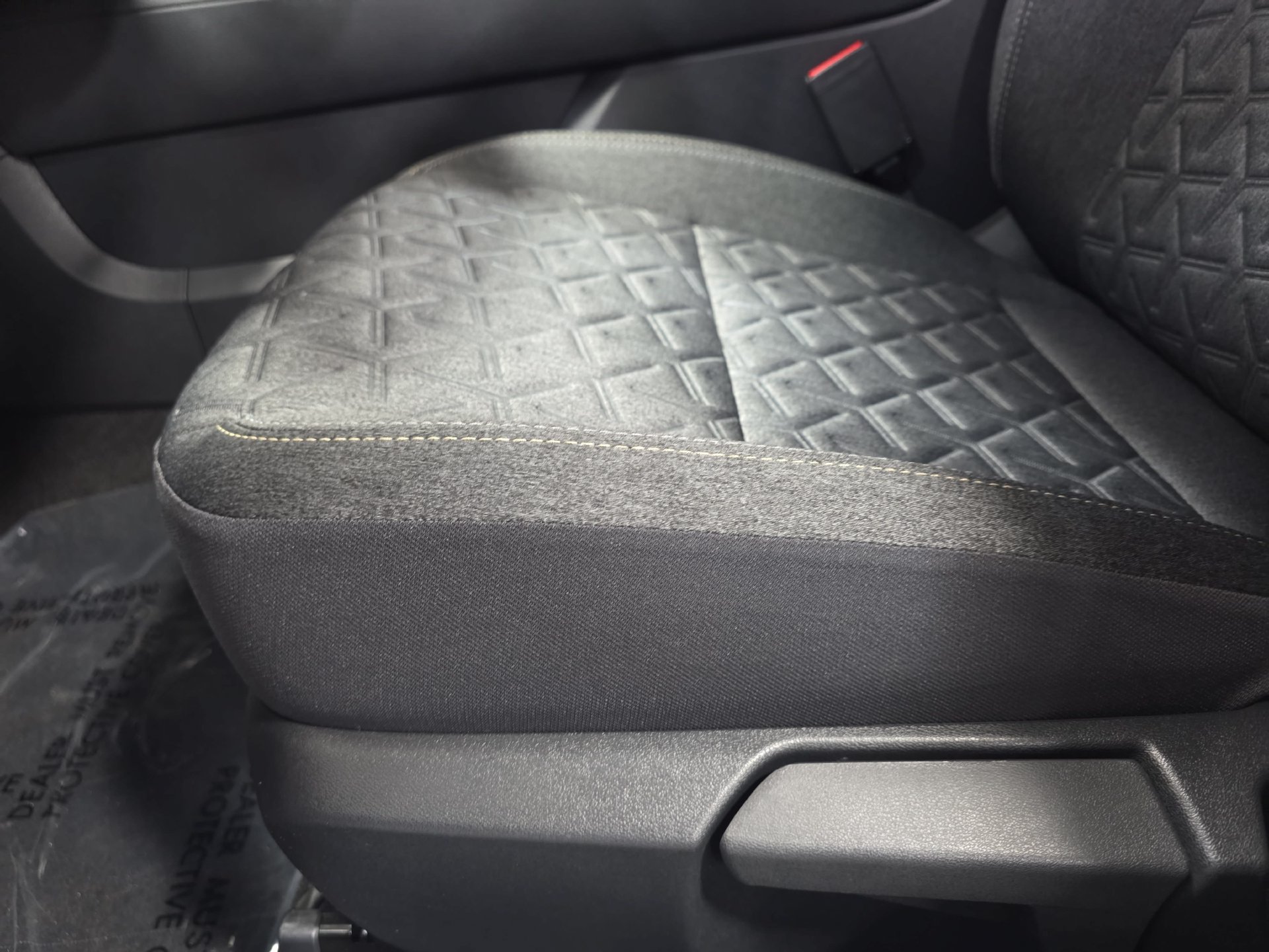 New 2027 Nissan Kicks SV w/ Cold Weather Package FWD image 27