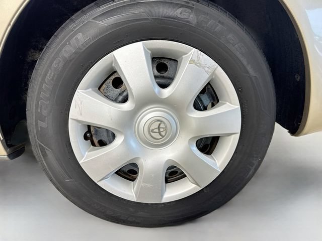 Used 2004 Toyota Camry LE FWD image 30