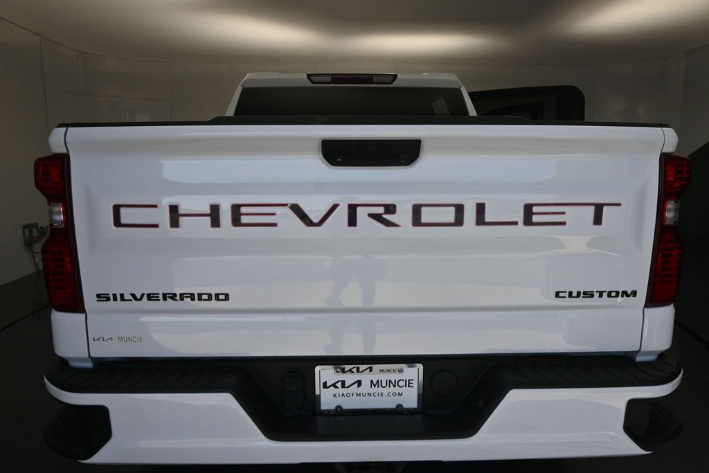 Used 2023 Chevrolet Silverado 1500 Custom w/ LPO, Dark Essentials Package AWD/4WD image 9