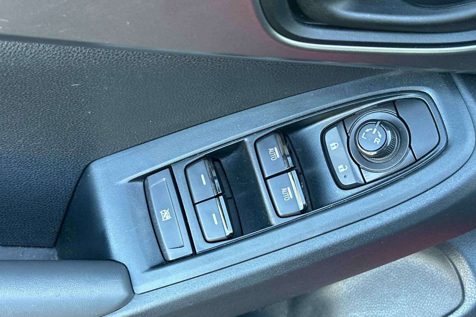 Used 2025 Subaru Impreza 2.0i AWD/4WD image 12