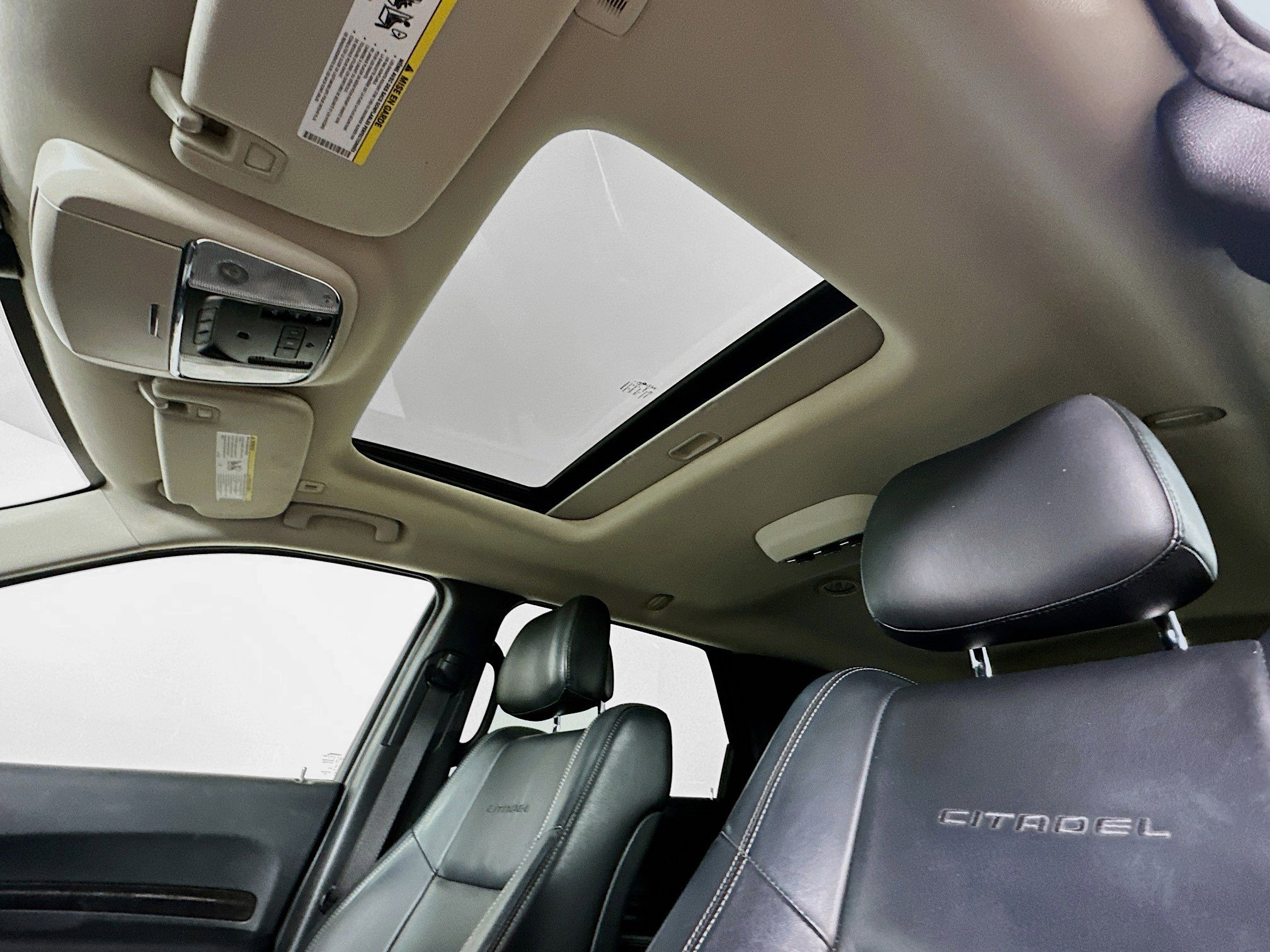 Used 2017 Dodge Durango Citadel image 28