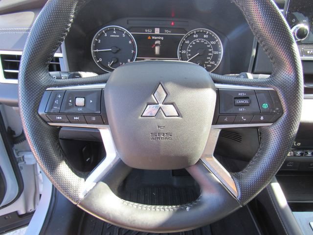 Used 2024 Mitsubishi Outlander SE AWD/4WD image 31