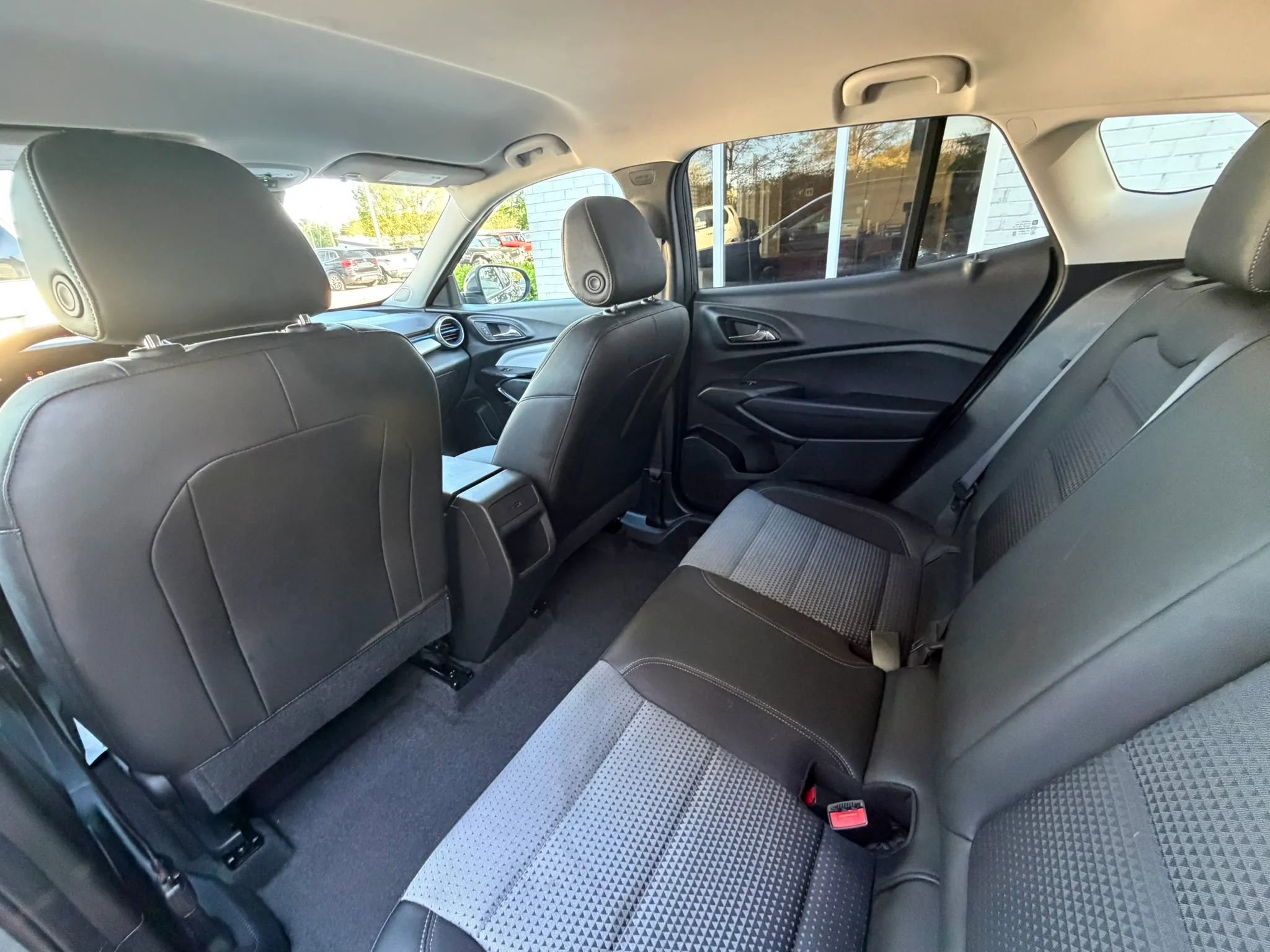 Used 2025 Chevrolet Trax LT w/ Driver Confidence Package image 16