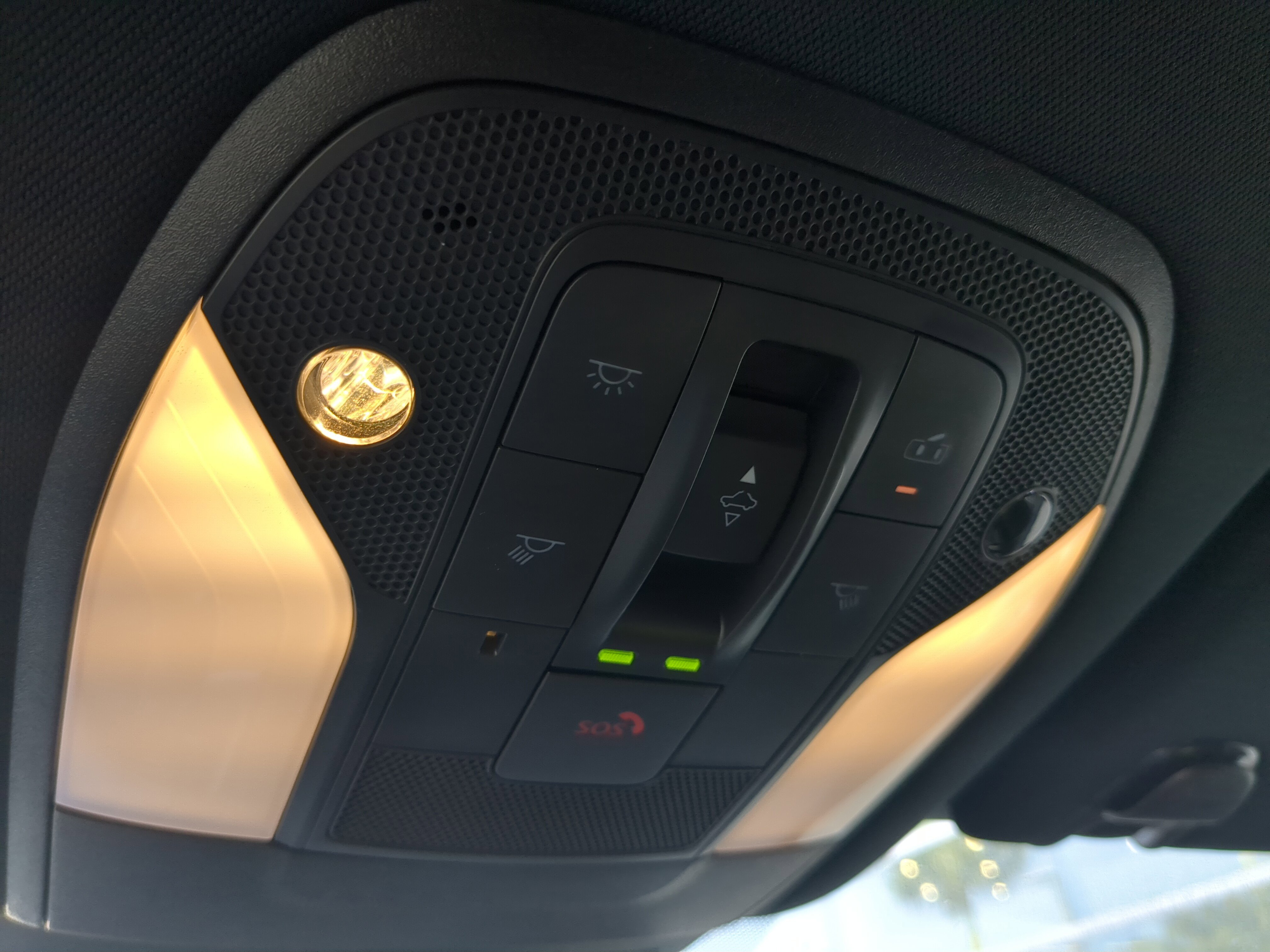 New 2025 INFINITI QX50 Sport image 18