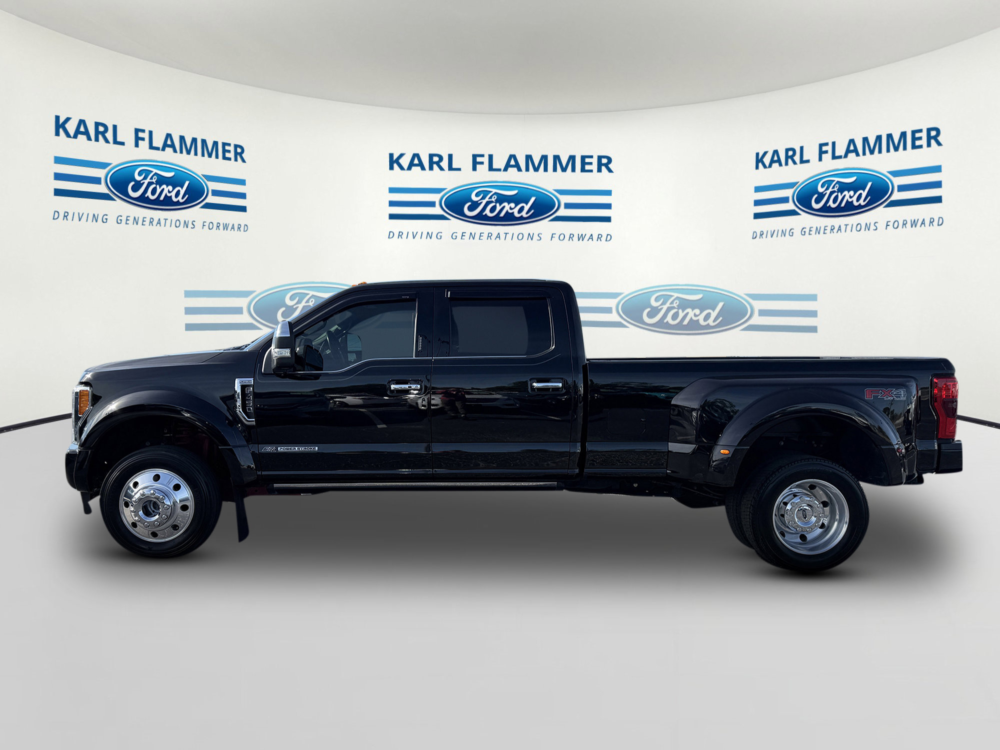 Certified 2019 Ford F450 Platinum w/ Platinum Ultimate Package image 5