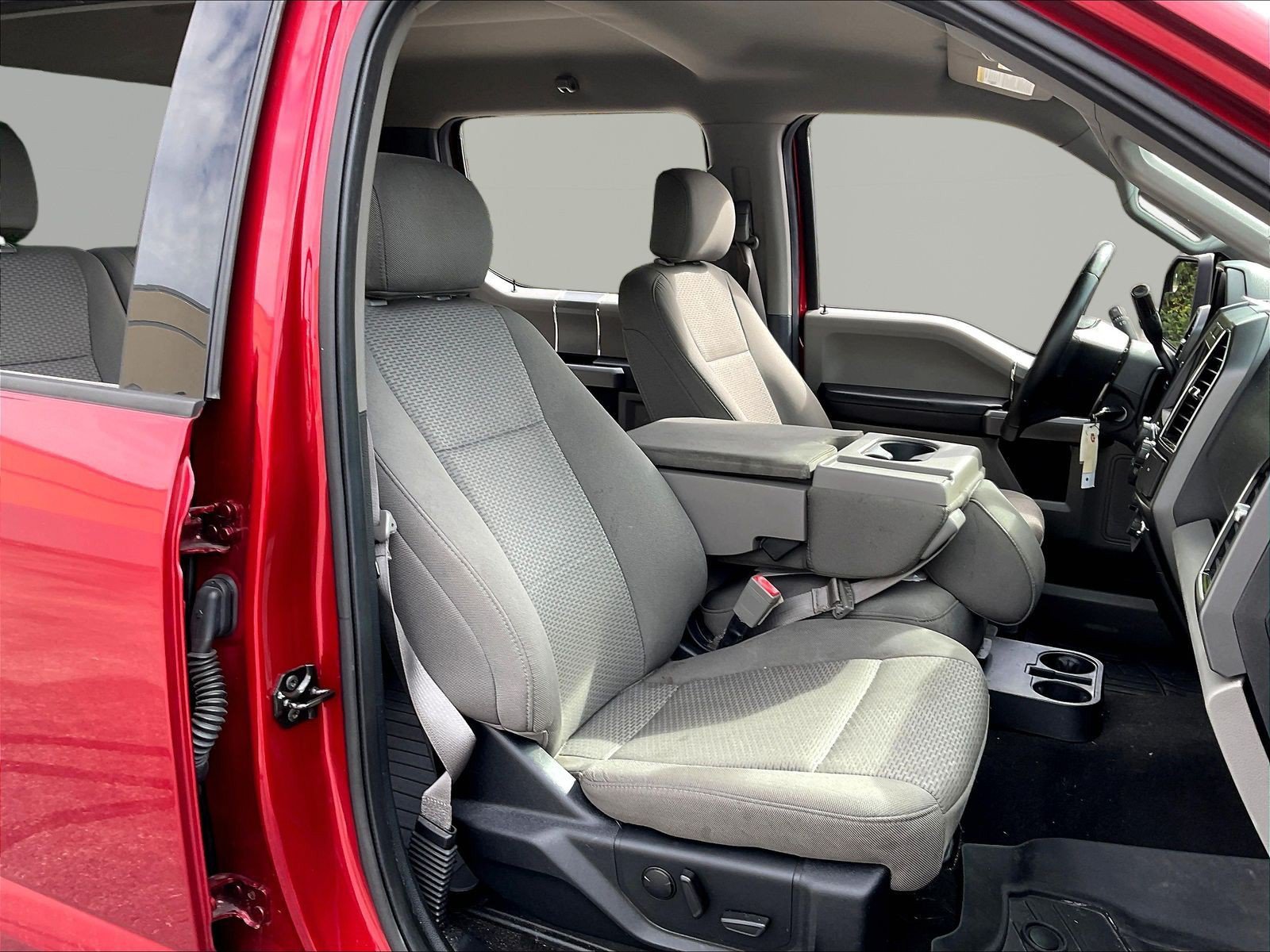 Used 2019 Ford F150 4x4 SuperCrew image 29