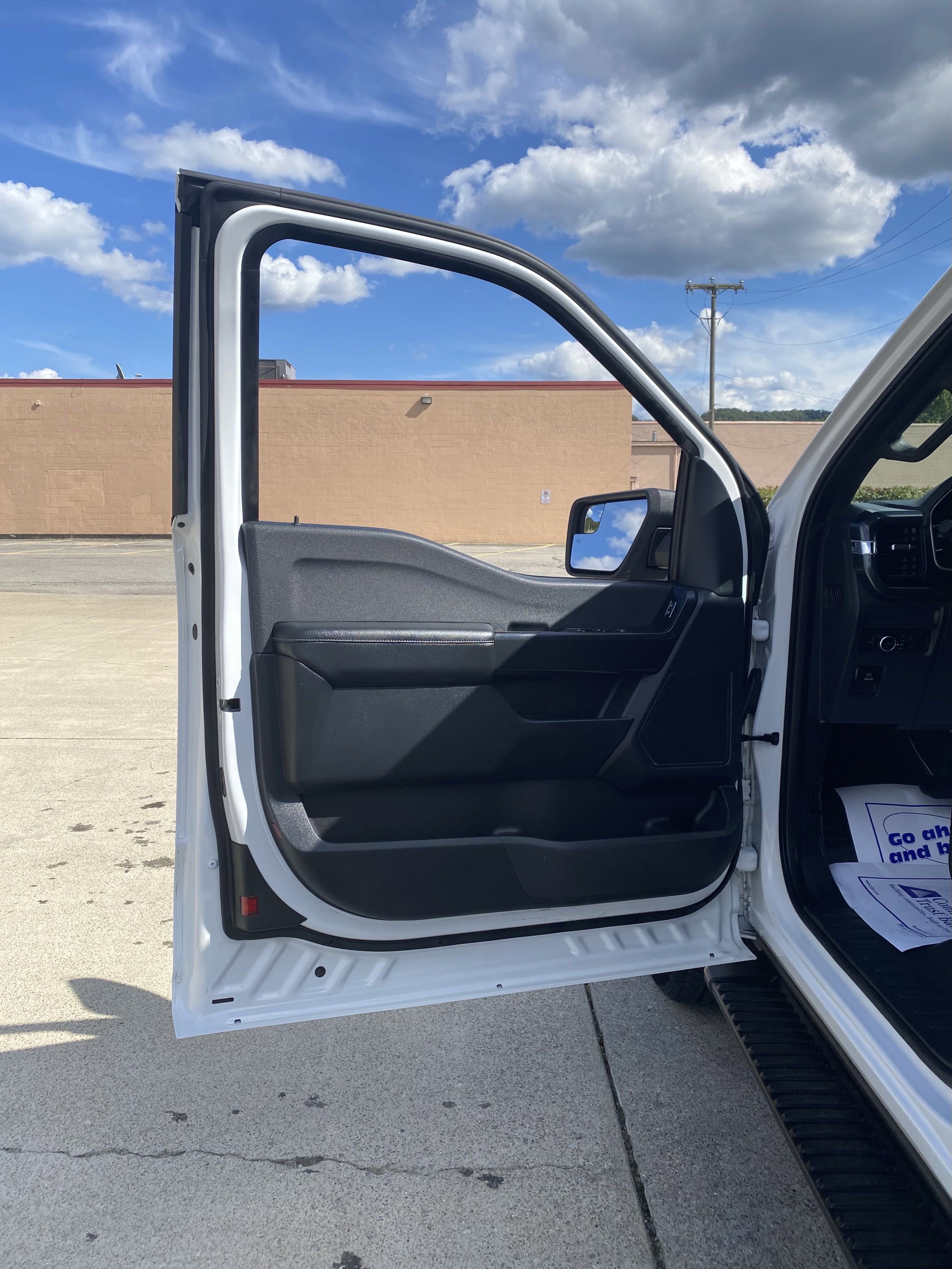 Used 2022 Ford F150 XL w/ STX Appearance Package image 3