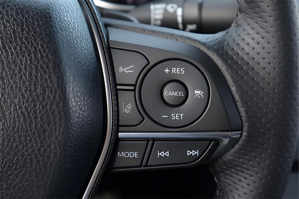 Certified 2019 Toyota Avalon XSE image 17