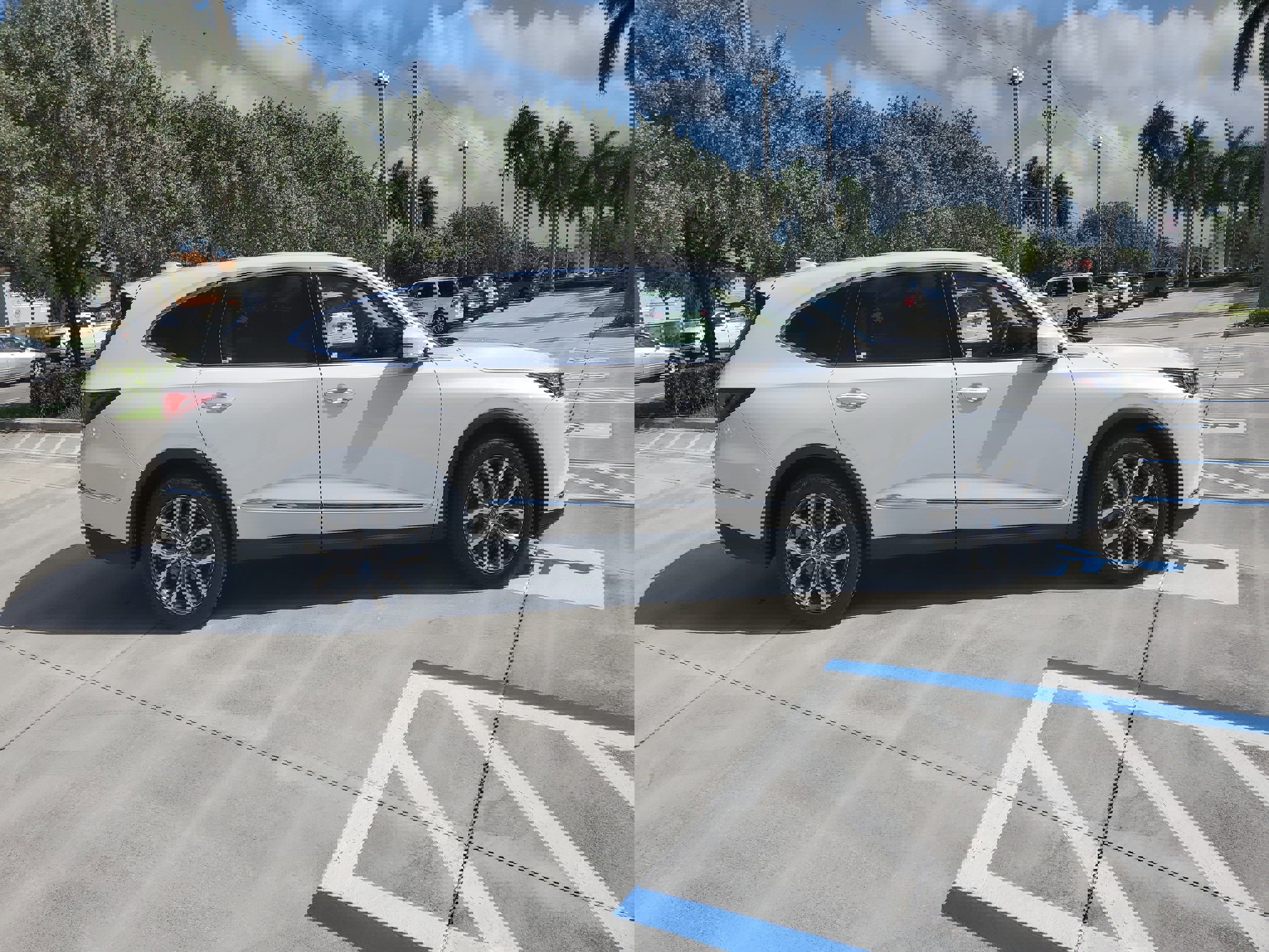 Used 2024 Acura MDX FWD w/ Technology Package image 11