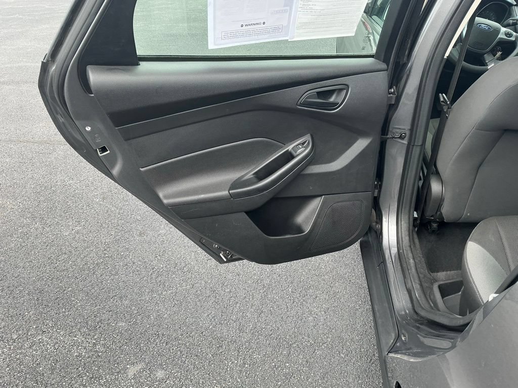 Used 2012 Ford Focus SE w/ Interior Protection Pkg FWD image 23