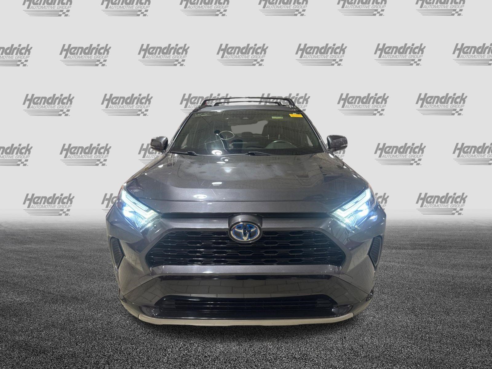 Used 2022 Toyota RAV4 SE w/ SE Grade Weather Package AWD/4WD image 37
