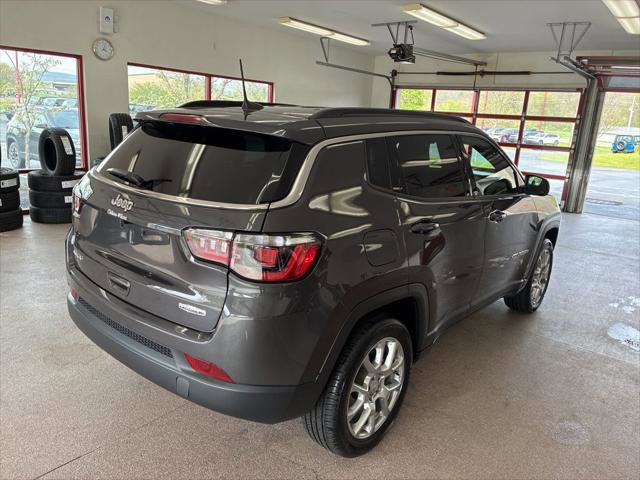 Certified 2024 Jeep Compass Latitude AWD/4WD image 15