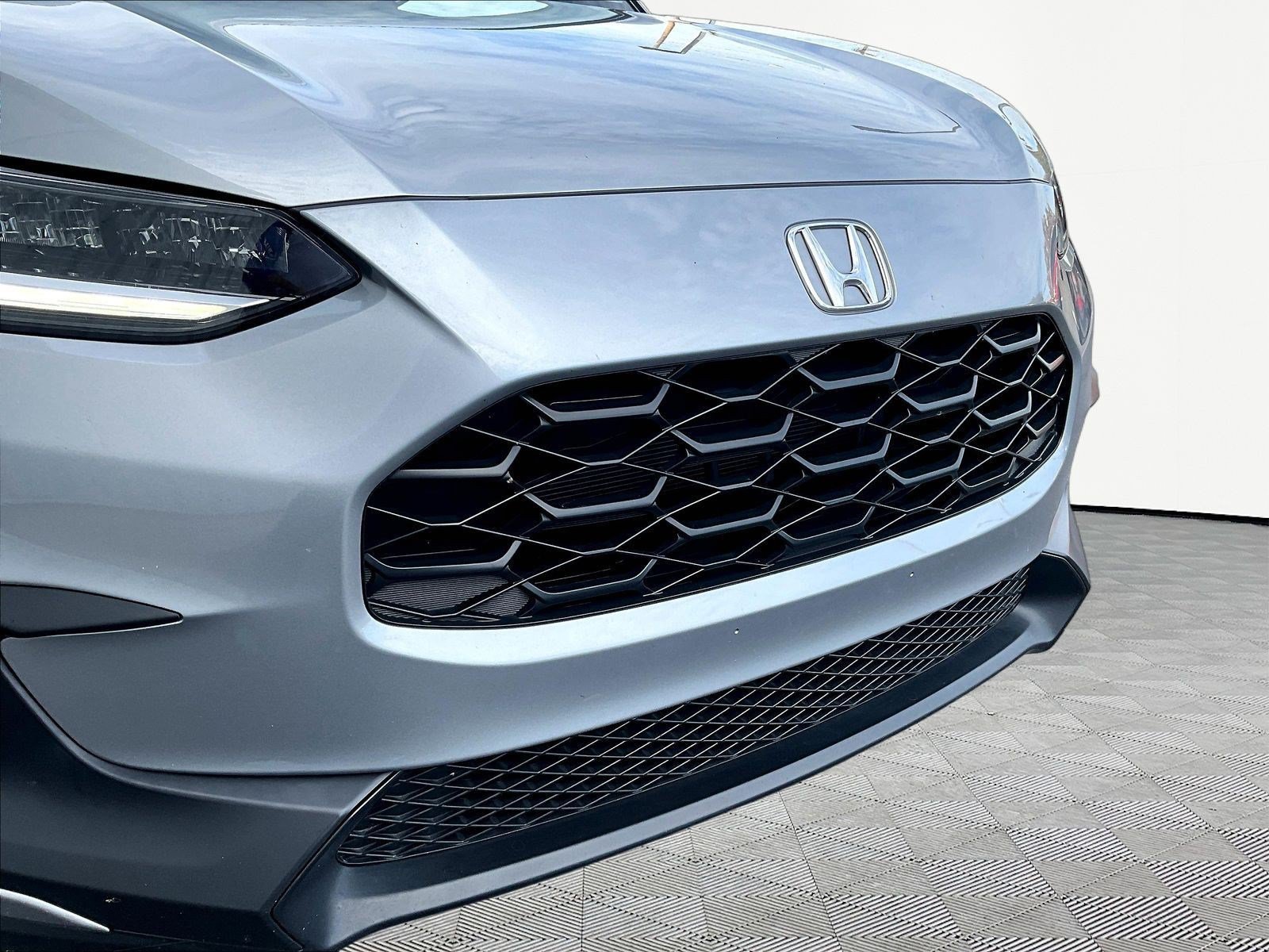 Used 2025 Honda HR-V LX image 30