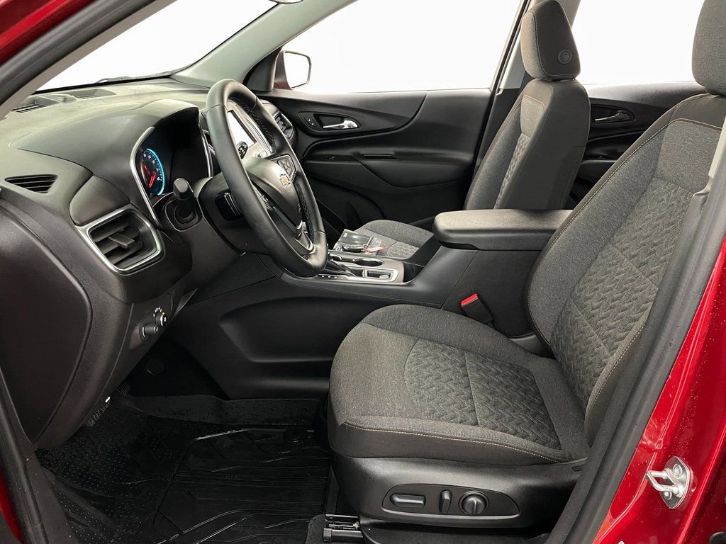 Used 2024 Chevrolet Equinox LT w/ LPO, Floor Liner Package FWD image 7