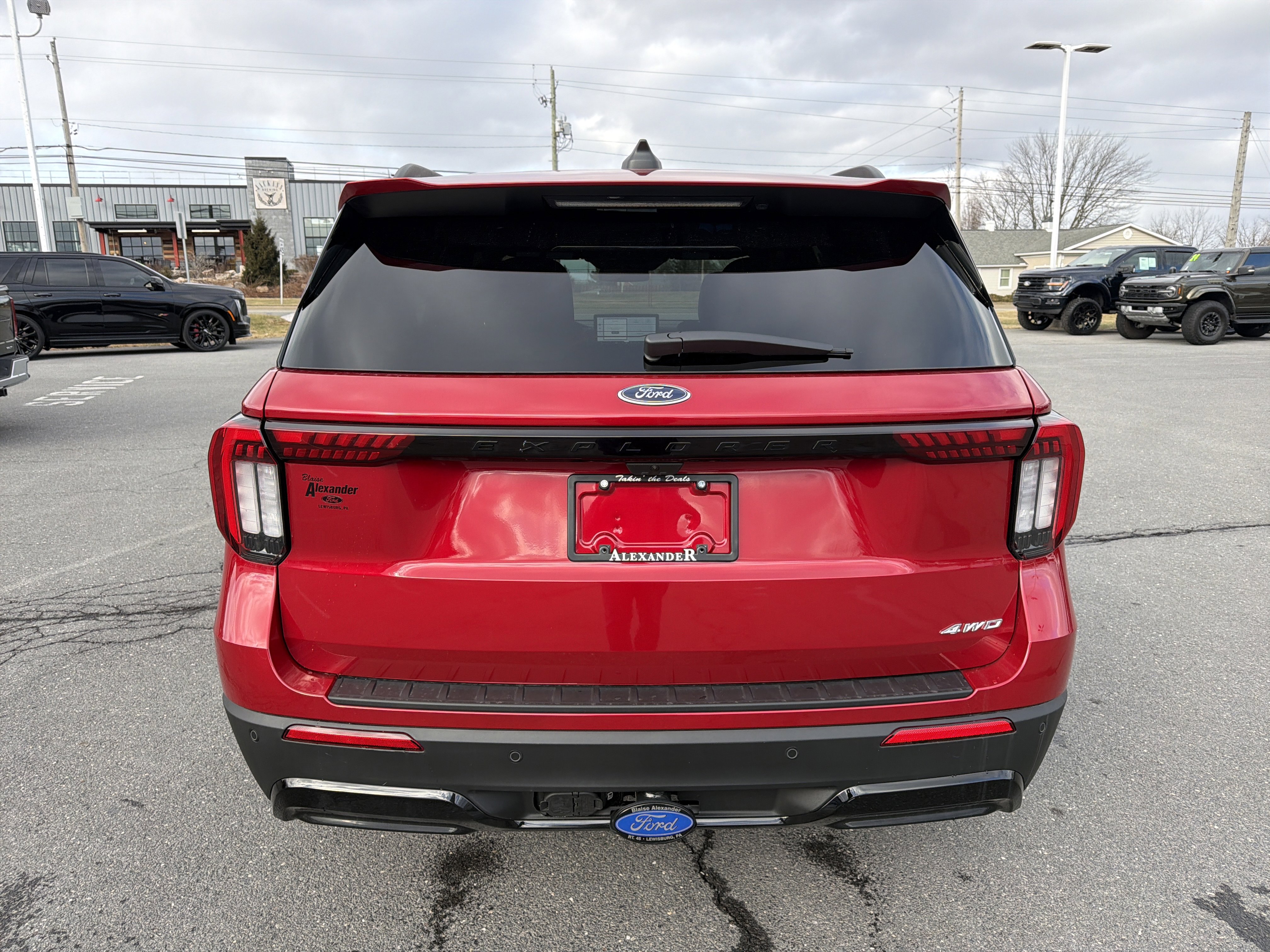 New 2026 Ford Explorer ST-Line w/ ST-Line Street Pack AWD/4WD image 4