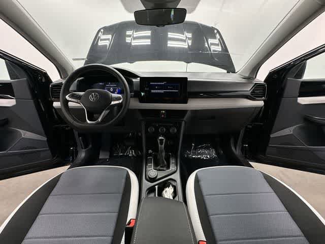 Used 2025 Volkswagen Taos S AWD/4WD image 18