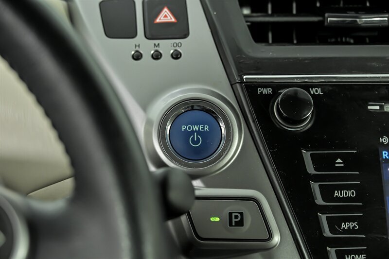 Used 2017 Toyota Prius V Four FWD image 22