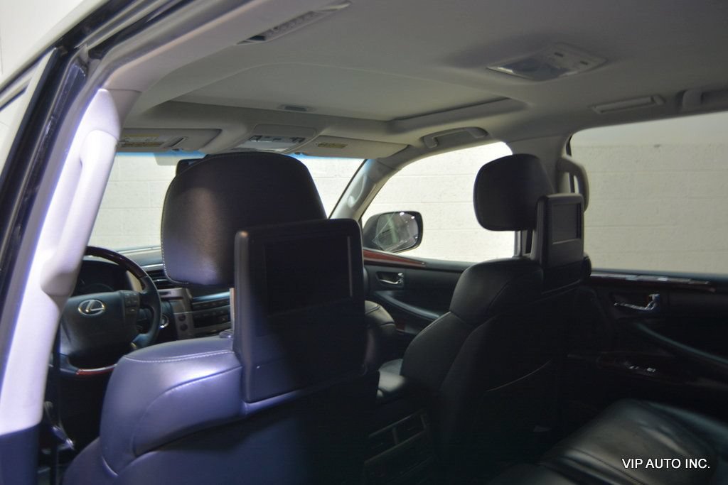 Used 2015 Lexus LX 570 4WD image 20