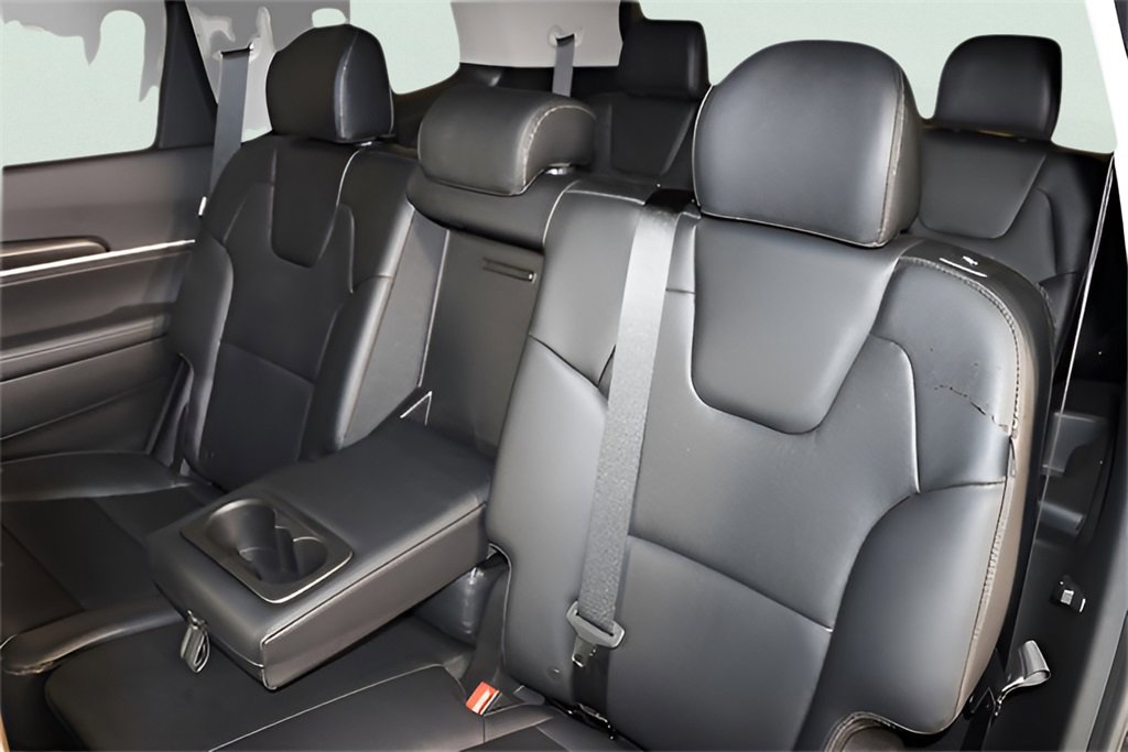 Used 2024 Kia Telluride LX image 11