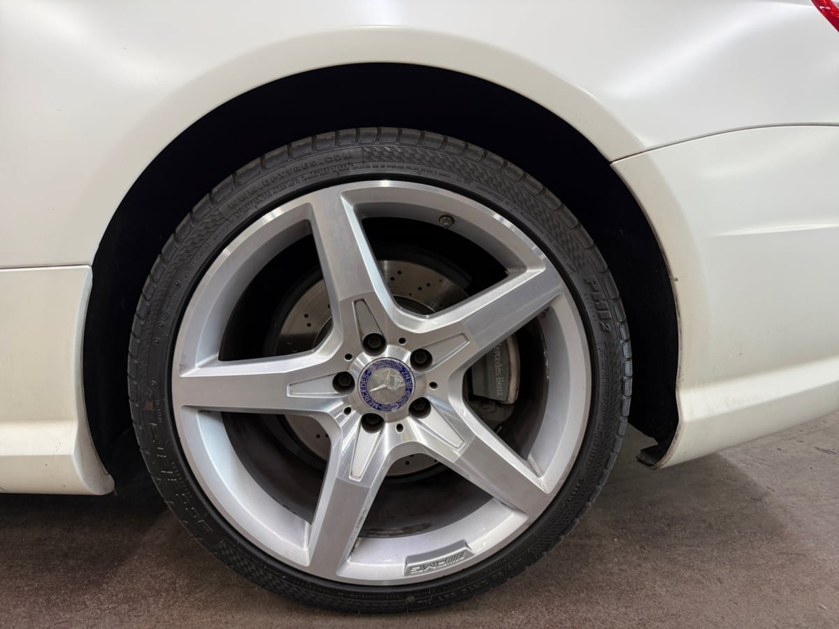 Used 2013 Mercedes-Benz SL 550 image 23