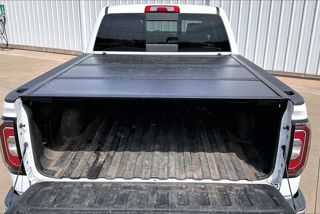 Used 2018 GMC Sierra 1500 SLT image 36