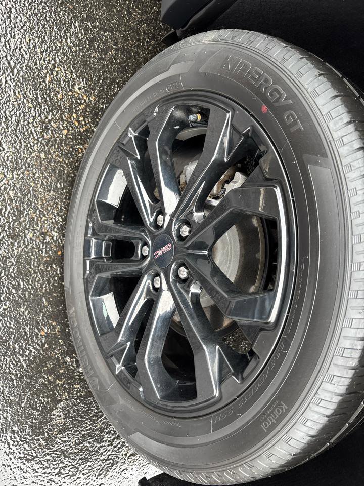 Used 2022 GMC Terrain SLE image 13