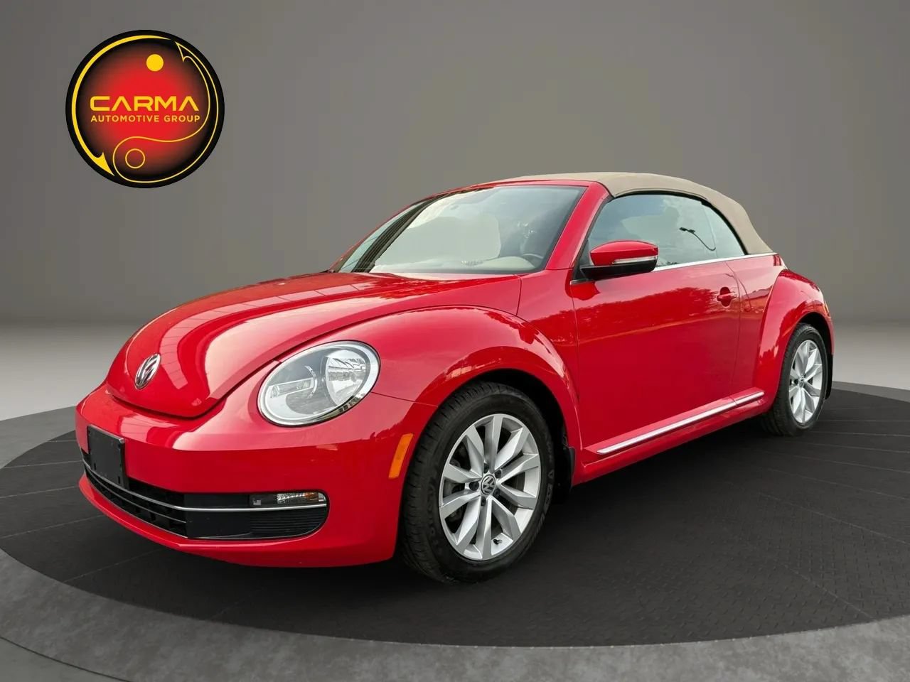 Used 2013 Volkswagen Beetle TDI FWD image 1