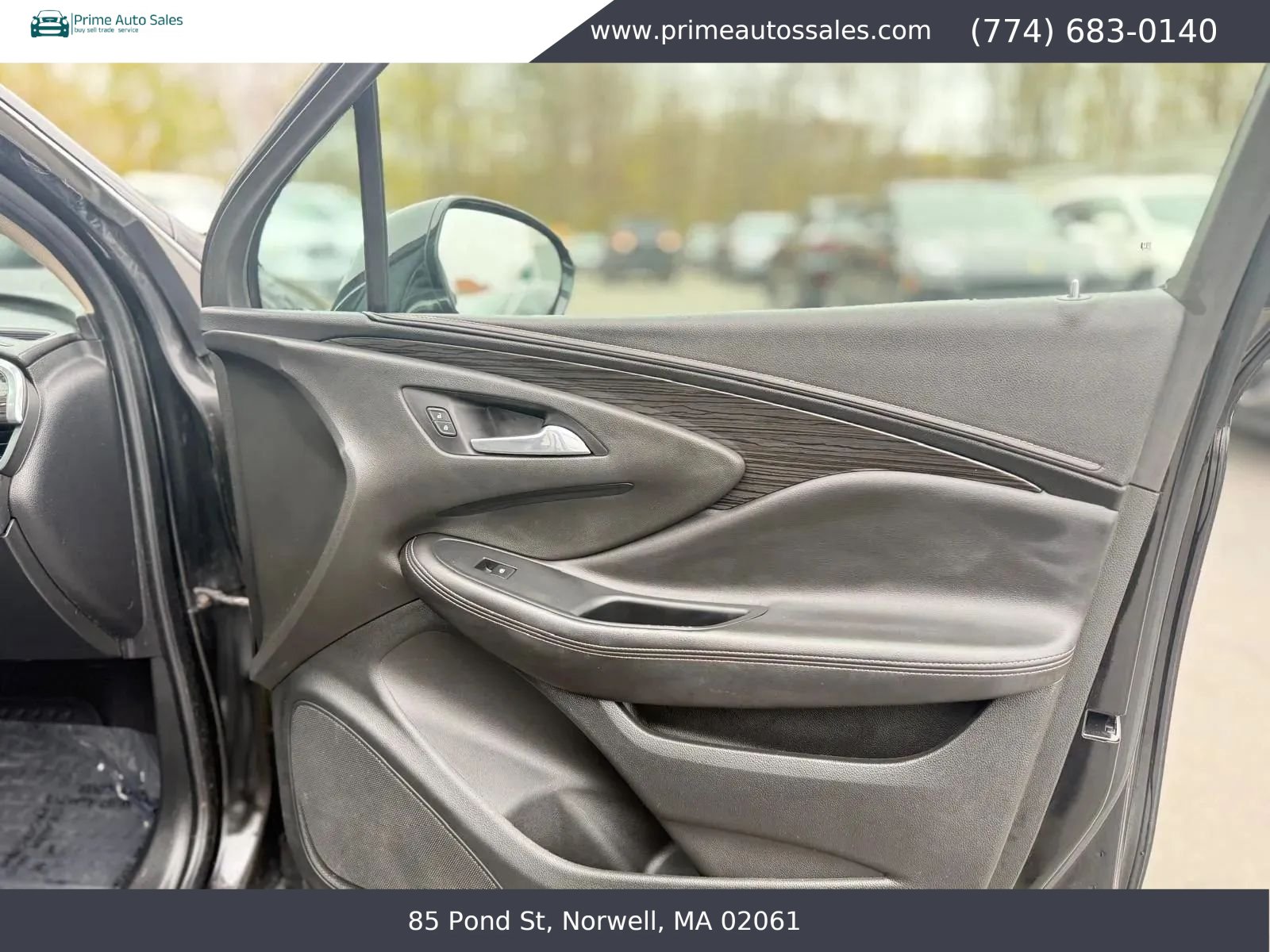 Used 2017 Buick Envision Essence FWD image 27