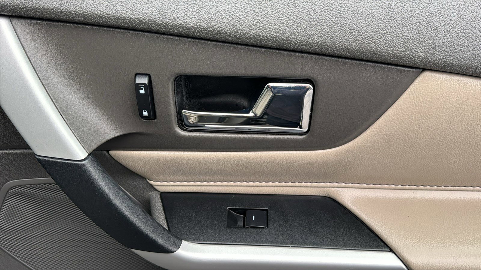 Used 2014 Ford Edge SEL w/ Equipment Group 204A FWD image 26
