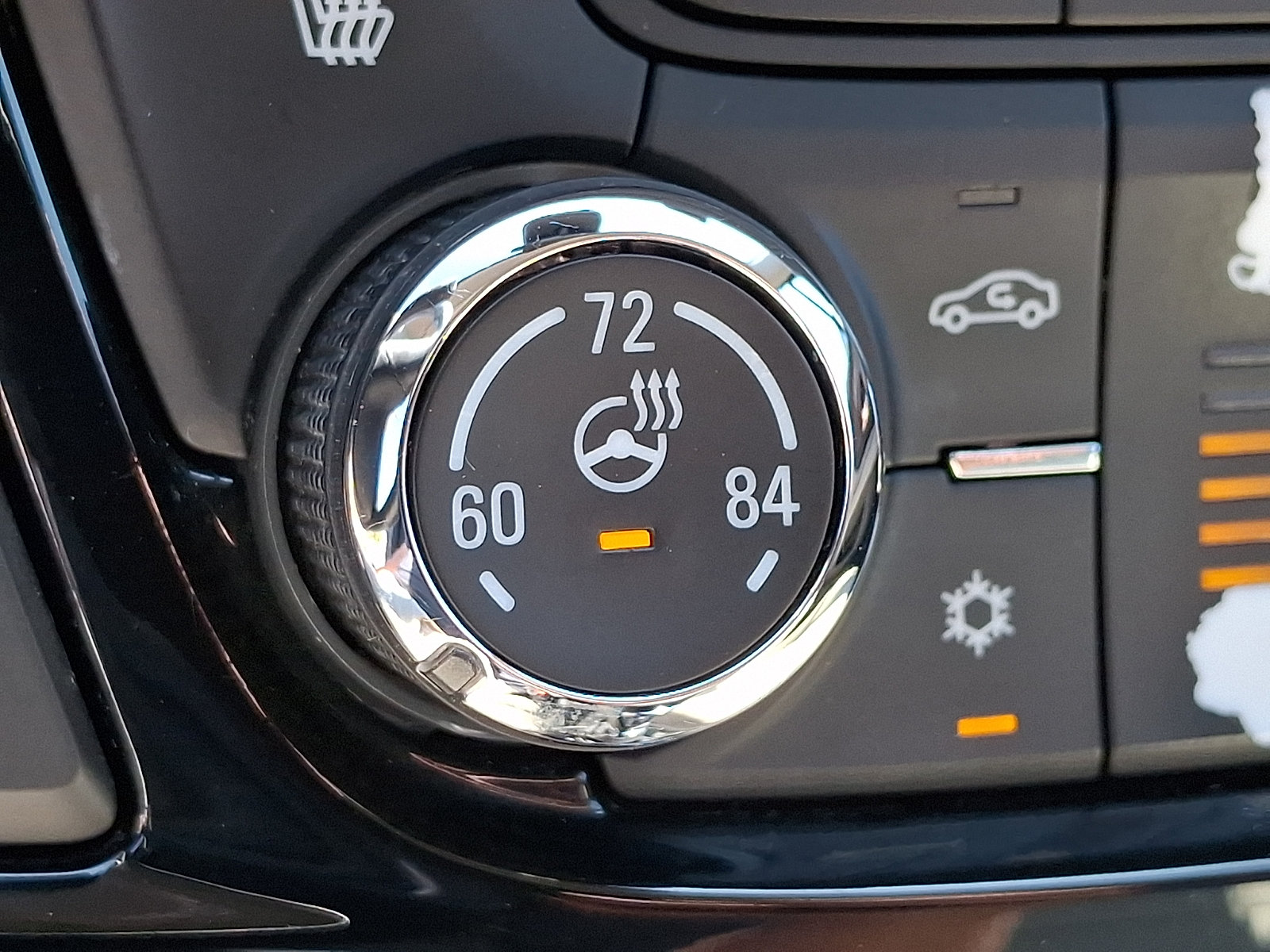 Used 2017 Buick Encore Essence FWD image 24