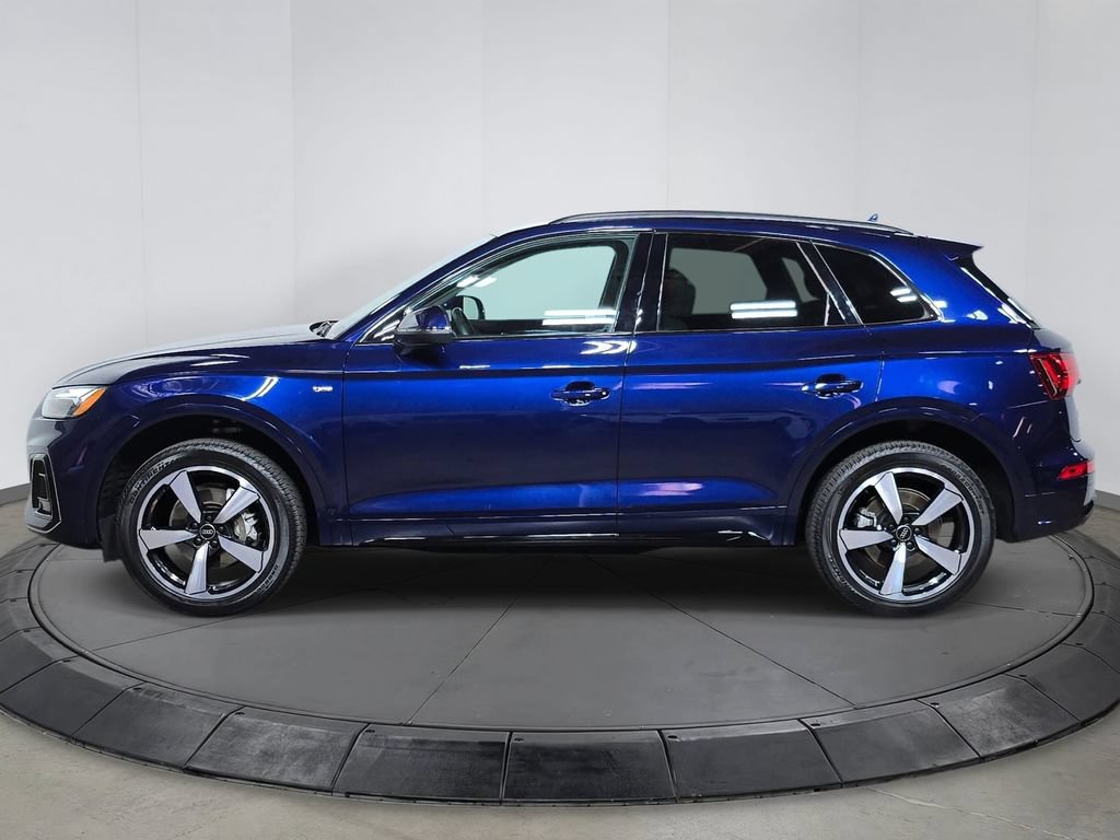 Used 2023 Audi Q5 2.0T Premium Plus w/ Premium Plus Package AWD/4WD image 2