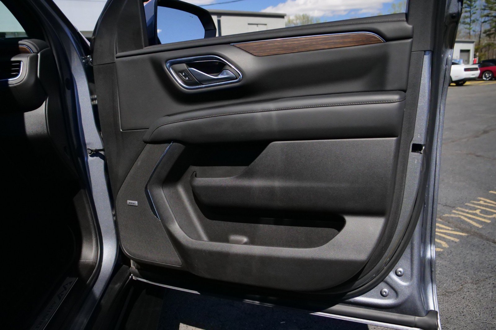 Used 2022 Chevrolet Tahoe High Country AWD/4WD image 43