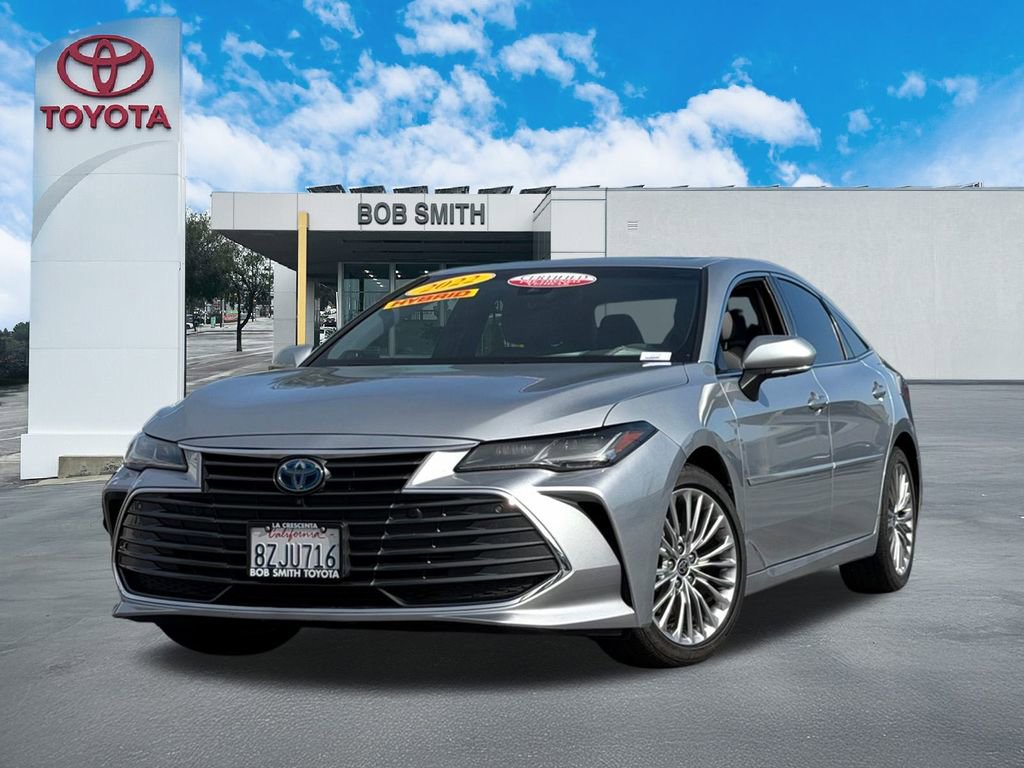 Certified 2022 Toyota Avalon Limited w/ Advanced Safety Package image 2