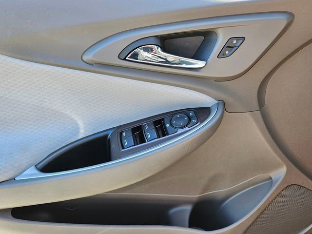 Used 2023 Chevrolet Malibu LT image 36