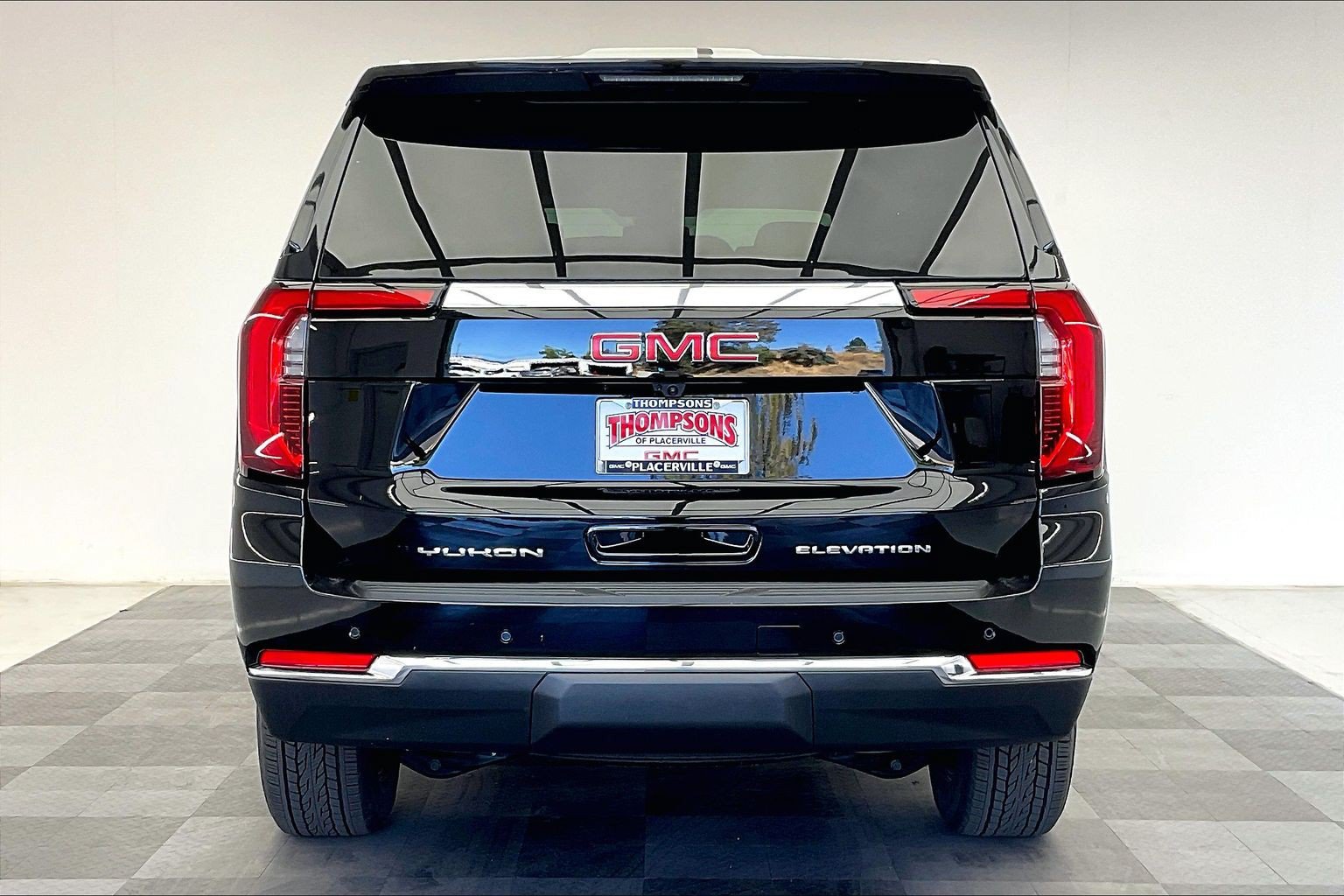 New 2026 GMC Yukon XL Elevation AWD/4WD image 3