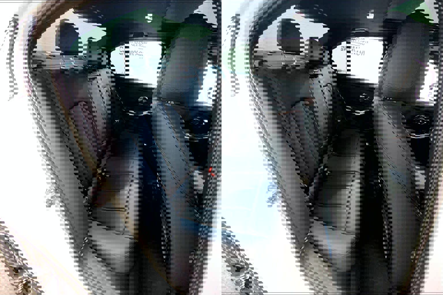 Used 2019 BMW 330i xDrive Sedan w/ Convenience Package image 19