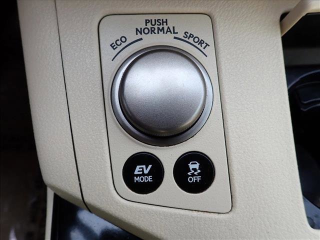 Used 2014 Lexus ES 300h w/ Luxury Package w/Bamboo Trim image 20