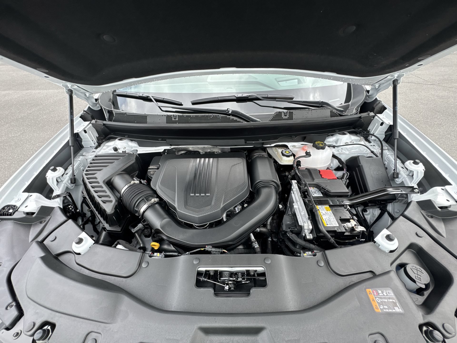 New 2026 GMC Acadia AT4 w/ Luxury Package AWD/4WD image 18