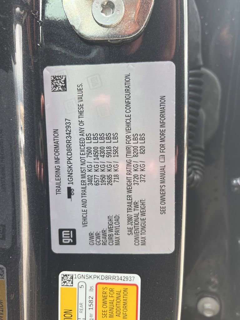 Used 2024 Chevrolet Tahoe Z71 w/ Luxury Package AWD/4WD image 9